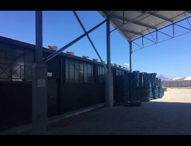 1,822M² WAREHOUSE RENTED IN EPPING INDUSTRIAL
